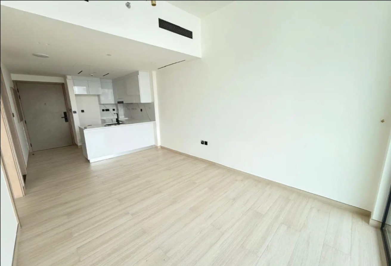 Spacious Layout I High Floor I Pool View